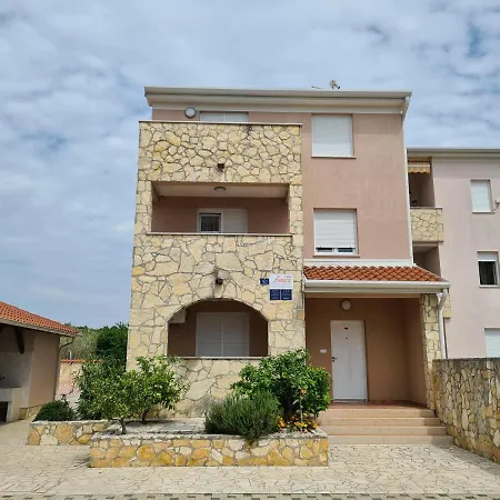 Apartment Bonaca *